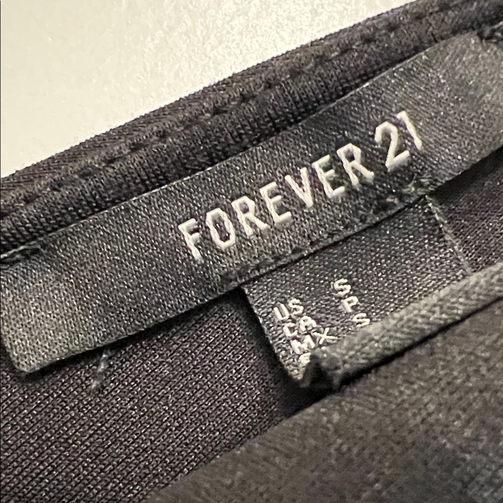 Forever 21 Black Sleeveless Mini Dress - Picture 2 of 11